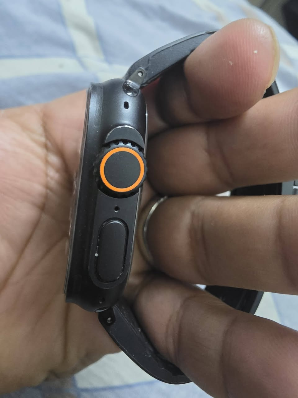 ساعه ابل الترا 2 البطاريه ١٠٠ كامله ملحقات ماستر 
بيهه شخوط مابيه موضحه بلصور السعر ٧٠٠ بغداد 
***********
