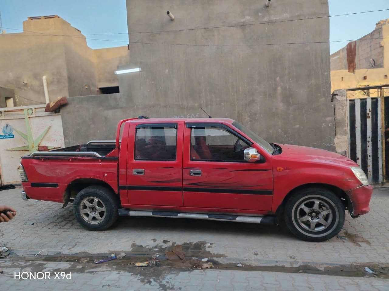 سلام عليكم فتون للبيع موديل ٢٠١٣ مكفوله كفاله عامه مكينه كير كهئرابيات كلهن مكفولات السعر 43 وبيها مجال /***********
