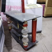 ميز بلازما • نظيف • ديالى سيف سعد