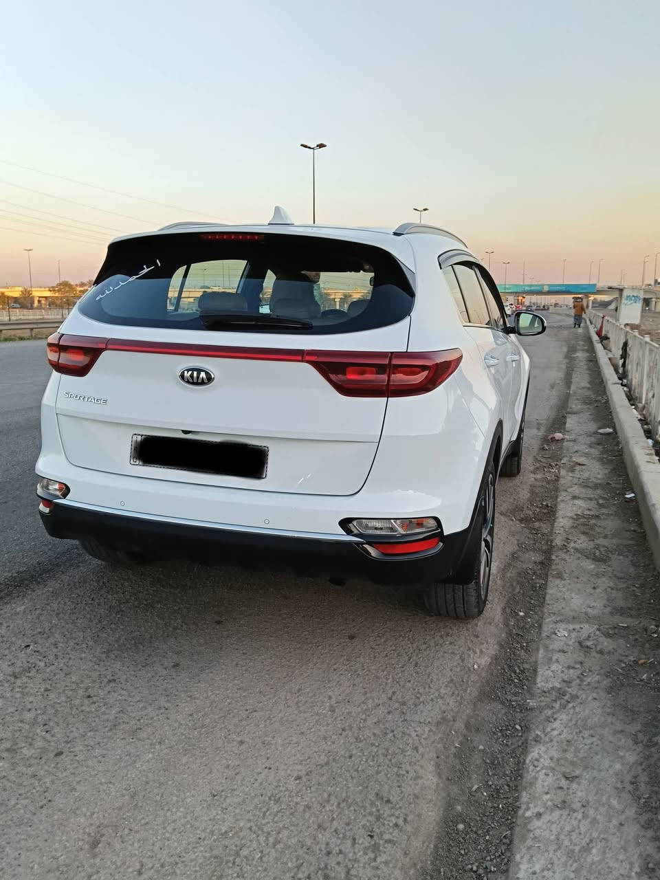 السلام عليكم للبيع سبورتج موديل 2020 مكفوله من ضربه ولصبغ عده بارد بل جاملغ او طلقه  بل بنيد ماشيه 62الف مكاني بغداد ***********
