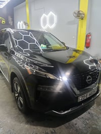 للبيع نيسان روج موديل22 السيارة فول مواصفات واحد على واحد اعلى فئة sL ...