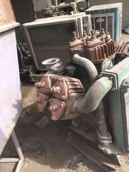 سلام عليكم كمبريسر انكر صول سته سلندر شغال شرط الشغل عنواني البصرة ابي الخصيب وسعره 20 ورقه بية مجال بسيط رقم الهاتف ***********
