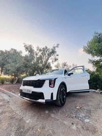 كيا سورنتو مديل 24  4سلندر  سياره كفاله عامه  ماشيه ١٩  أم دادته شو  0...