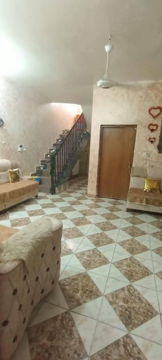 السلام عليكم 
..يوجد / مشتمل #للبيع /عن طريق المصرف العقاري
#العنوان/الفلوجه حي اجبيل قرب جامع حسين الشلش 
..بناء بلوك 
درجه اولى 
#المساحه/ 150 متر 
طابق ونص 
فول سيراميك شغل درجه اولى
متكون من غرف عدد 2 + صاله+ مطبخ+ استقبال+ حمامات+ كراج سياره 
..شارع/10 تبليط ومجاري ومدارس قريبه ومتوفر جميع الخدمات
.....يباع نقدا او عل مصرف
السعر/90 مليون وقابل للتفوض 
ملاحظة السعر محدد من قبل صاحب العقار
أدآرة: 
           🏫مكـ✯͜͡ألعزه𝄠ـتب🏫 
                 ﴿وآتـسـآب﴾
                ***********
______________________________________
1️⃣●اسعار 💵العقارات المعلنة في مكتبنا تُحدد من قبل البائع 💸صاحب العقار وليس المكتب والسعر قابل للتفاوض بين البائع والمشتري📜
2️⃣●⌛نتميز بعدم رفع سعر العقار من قبلنا ونجمع البائع🤝 والمشتري وجهاً لوجه لغرض الاتفاق📝  على السعر النهائي 
3️⃣●🎈حي التأميم شارع المنجزات مجاور محطة خليج العرب لغسيل السيارات وقرب تقاطع جامع التقوى, Fallujah, Iraq اذا عندك عقار تريد تعرضه للبيع او تريد تشتري عقار 
4️⃣📬فقط ارسال المعلومات  على الواتساب او الاتصال على هواتف 
مكـ✯͜͡ألعزه𝄠ـتب
***********(واتساب)
☎️نستقبل هواتفكم على الارقام التاليه 
أدآرة﴾

        ﴿مكـ✯͜͡ألعزه𝄠ـتب﴾

       ﴿أيمن⚕️ألعيساوي﴾
           واتساب⬇️
      ***********☎️
             اتصال⬇️
  ***********☎️
