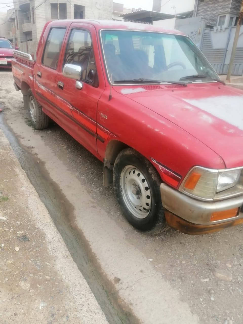 السلام عليكم بيكم  تيوتا ١٩٩٠
رقم اربيل 
هزه تنتهي شهر ٣ 
تبريد 
كوبون بانزين 
جاملغ يسار خلفي مصبوغ مكينه كير بشرط صدر امامي خلفي نضيف مكلف بل نشر 
رقم صاحب السياره *********** السعر 79 وبيها مجال
