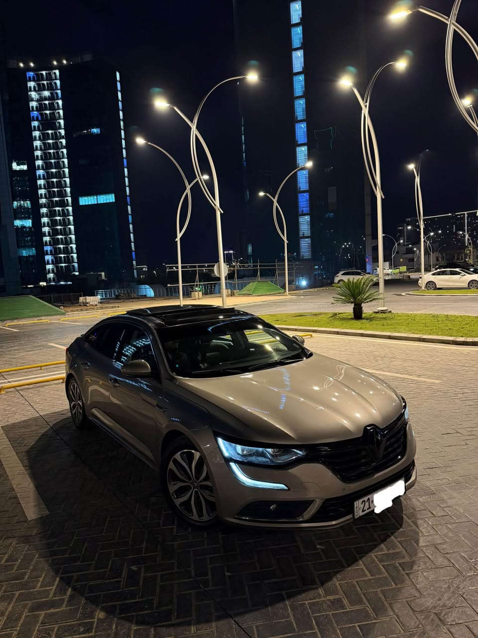 سم الله رحمان الرحيم
بيع و مــــراوس...رقم شمالي فقط....
رينو تاليسمان ٢٠١٨...كلين
كير محرك..كهربايات كله بشرط....
سياره لون شامبانيا احلى و ارغب لون من رينو تاليسمان...
مواصفات vip فول فول محرك كبير ١٨ و توربو...
كشنات خزن و مساج و اكيد جلد و تبريد و تدفئه كلهم...٤
ستيرن خزن...
داتاشو...
برده خلفي بلادي
بريك بصمه...
اوتو پارك...يطبك سيارا بل كراج نفسه
اوتو سترات...
تحديد صرعه ٢ مود ٢ نوع...
٢ بانوراما....
كامره خلفي و حساسات...
٥ مود للقياده...سبورت..ايكو..بيرسو..كنفورت...نورمال...
رادارات.. 
مرايات شفط..مع بك ينزل و يصعد...
ثلاجه....و بعد هواي مواصفات..للتفاصيل اكثر خابر...
تحويل ثاني يوم.....
Watssup...
..........0750 441 8989.......... أربيل, العراق
