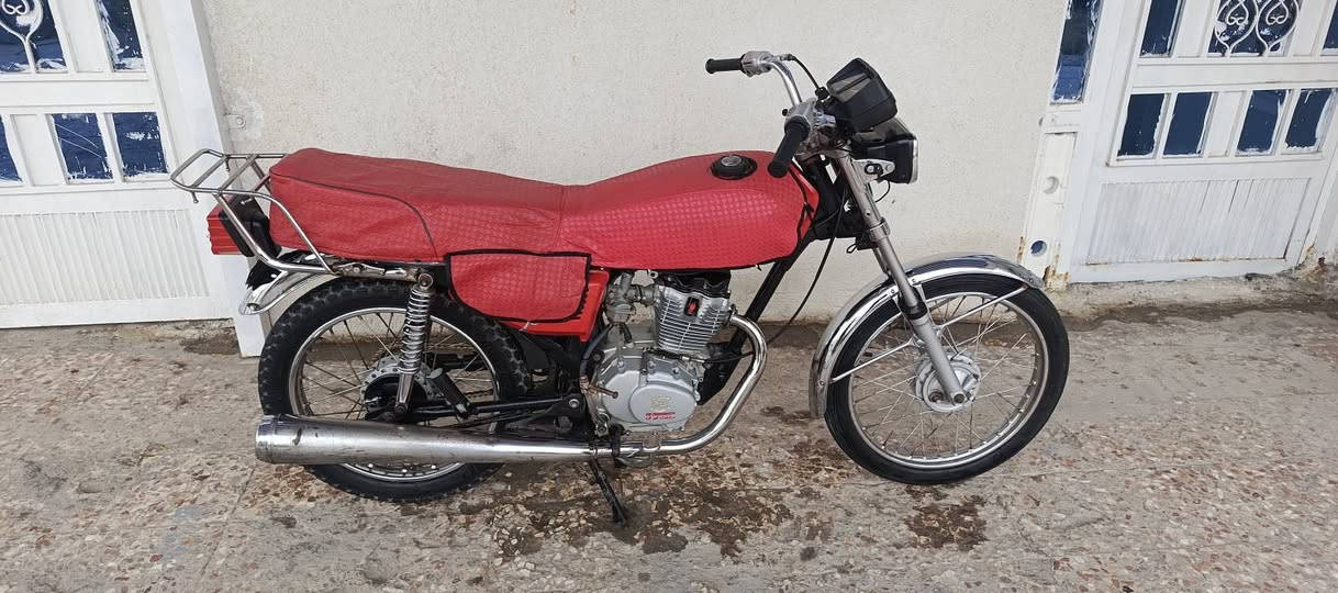 دراجه تايكر (بدون اوراق) للبيع السعر 400 بيها مجال 
***********
