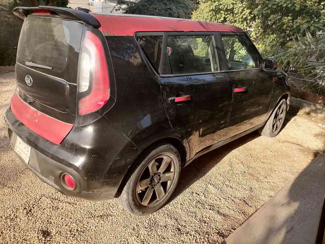 كيا سول 2019
رقم بغداد

ماشيه 67 ميل 

امريكي

بيه بارد بالباب الخلفي عكس السائق 

رقم الشاصي موجود اللي يحب يشوف حادثة

باسمنه مكانه كربلاء مدينة العاب السندباد

السعر 130 وبي مجال 

***********
