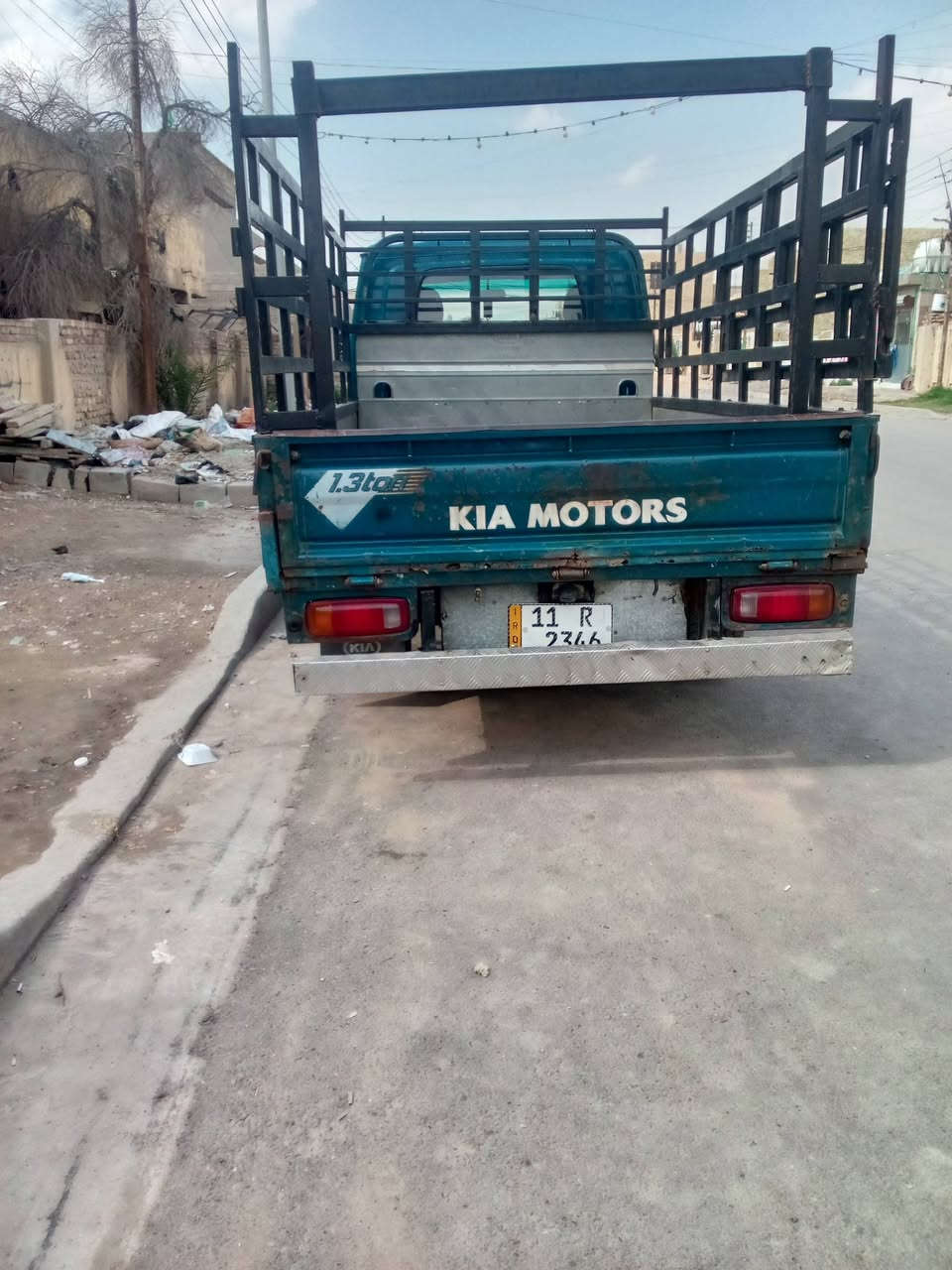 السلام عليكم كيا فونتيرا موديل 98بغداد رقم نگليزي كامله كهربائيات كلهه شغاله غرفه حلوه وشاشة مو مسجل 
گير ومحرك وكسل سنويه 31 شاصي ولوحه خير من الله مكينتهه شويه بيهه بخار قليل داخله هزه للاستفسار الاتصال على الرقم *********** السعر 60وبيهه مجال
