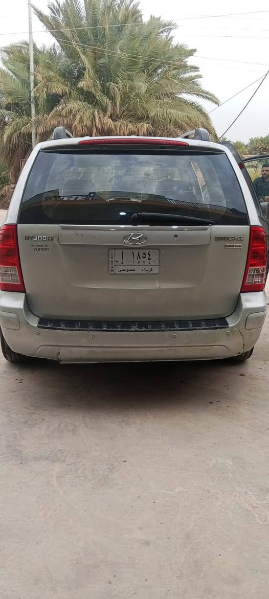 هونداي انتروج ٢٠٠٧   
كامل مواصفات ١/١  بيبان كشنات كهربائي محرك ٣٣٠٠ تبريد ٣ قطع تايرات وسط حداديه جاهزه امامي وخلفي سنويه ٢٠٢٧ السعر ١٣٢ وبيهامجال للشراي  تراي من زاخو للفاو  باسمي  مداور ثاني يوم
وارد أمريكي ضربته باب السايق والباب السلايت جهة السايق  باقي المعلومات الاتصال على الرقم ***********
