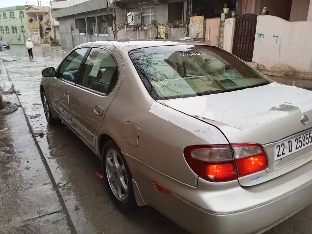 نیسان ماگزیما مۆدێل ٢٠٠٠ حیزام بۆیاخ لەسەر ساغی بێ دەعم و لێدراو .... گێڕ و مەکینە کامری ٢٠٠٢ .. ڕەقەم ئەسڵی و جام کارەبا . تەبرید و گەرمی . قفڵ مەرکەزی و سندوق کۆنترۆل . کوشن جڵد و ناو زەرد .... بە ناوی خۆمە تا ٢٠٣٠ تەحویل و گێڕ و مەکینە بە شەرت سعر ٤٨ و مەجال 
***********
*********** رانية, السليمانية
