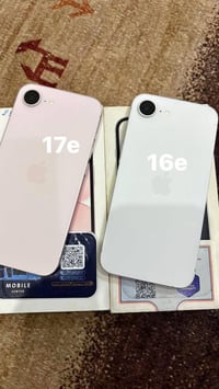 ايفون 17e ذاكره 256 باقي بضمانه 11 شهر  بطاريه 💯  السعر قفل 900  ايفون...