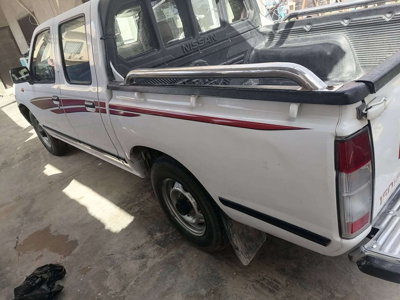 للبيع نيسان دبل ٢٠٠٨ ياباني بيها صبغ براس جاملغ السايق فقط سعرها ١٢٨ سنوية بعد ما ساقطة بيها دفتر بانزين
مكانها داخل الحويجة ***********
