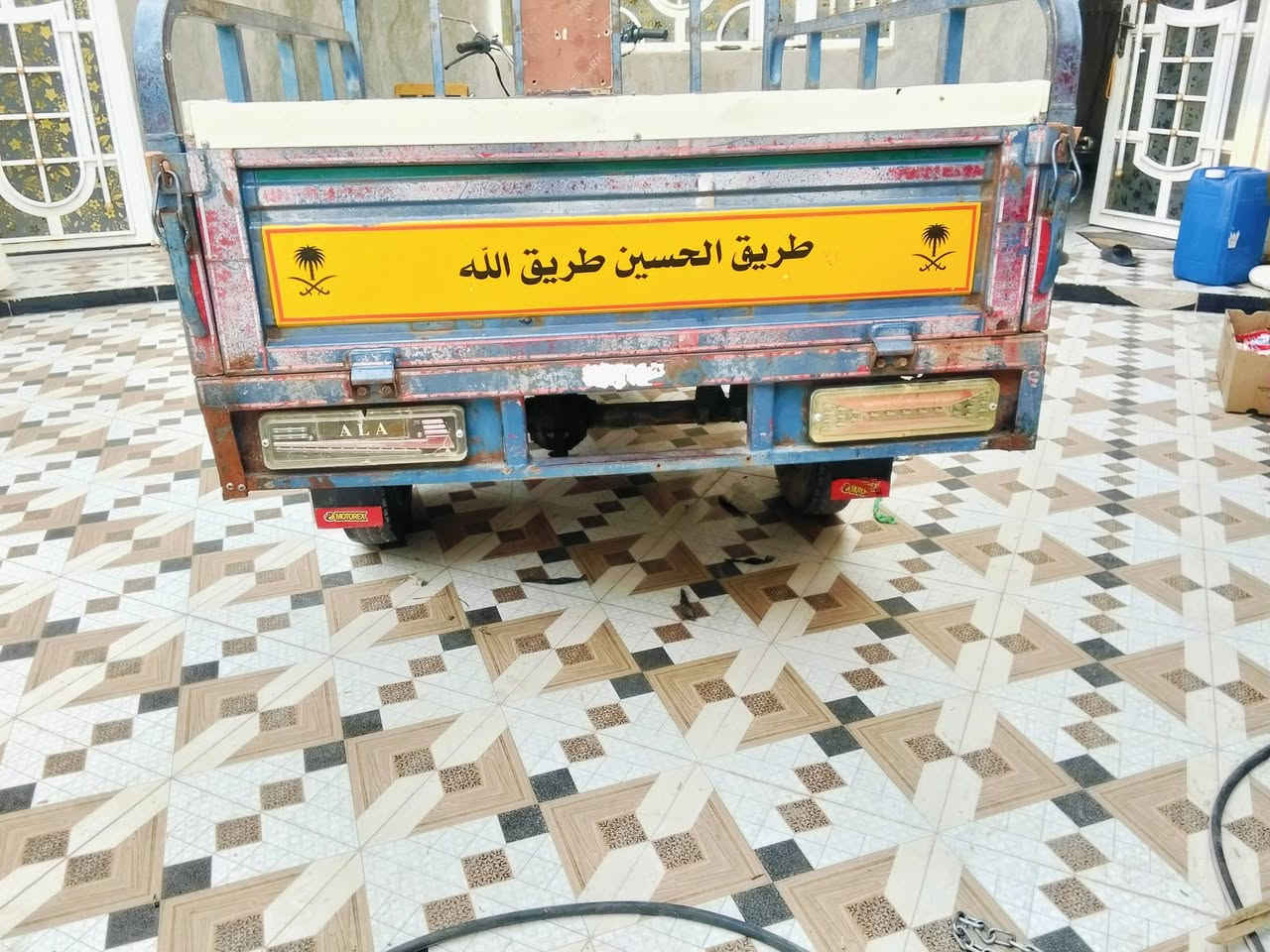 السلام عليكم ستوته البيع موديل 17اوراق مكفوله كفاله عامه ستوته مامتعوبه سعره مليون 500استفسار على الرقم***********
