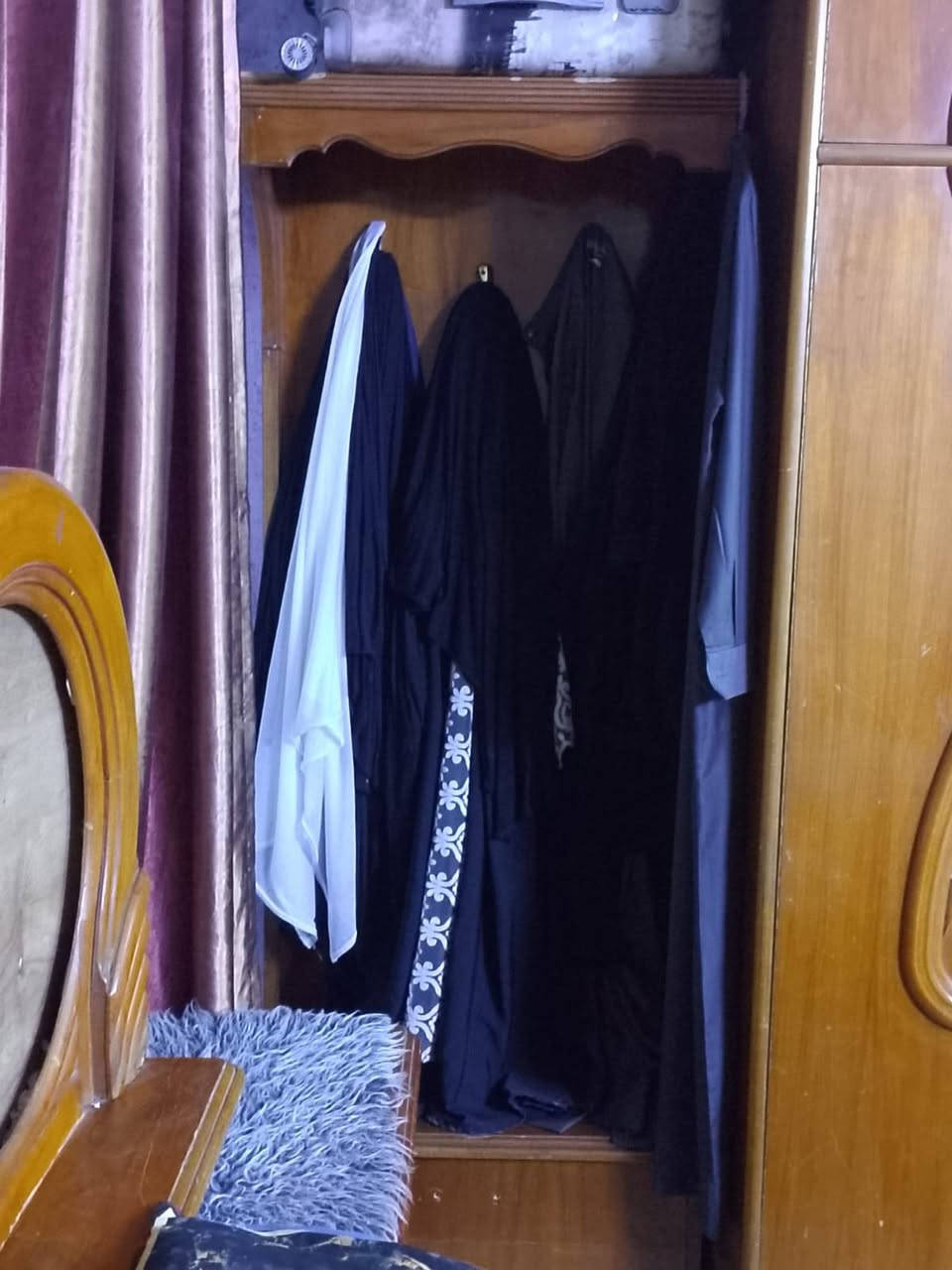 غرفه نوم للبيع مستعجل وسعر مناسب الاتصال ع الرقم ***********مكان بغداد
