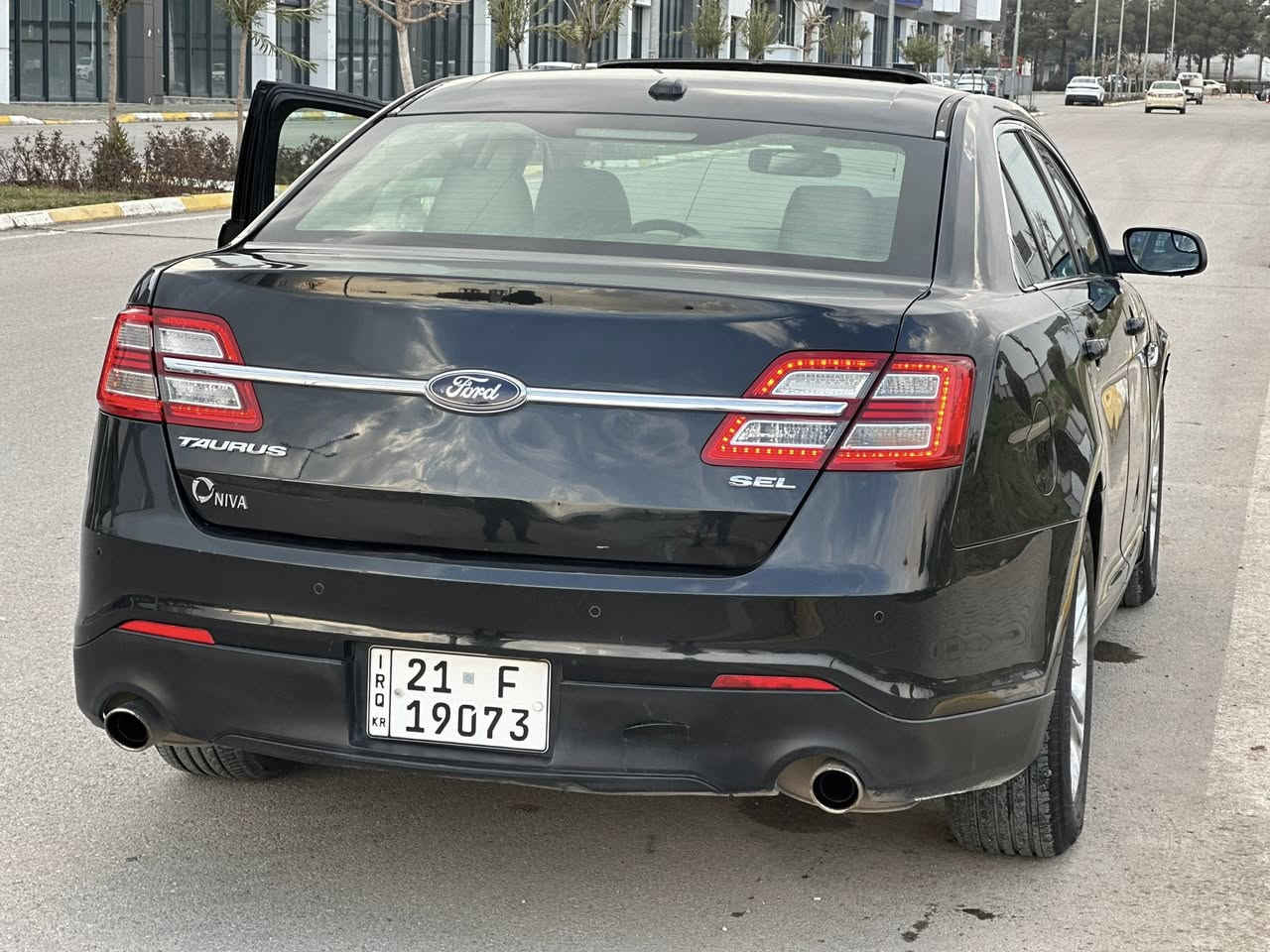 فورد توريس ٢٠١٣
شركه نيفا خليجي
ماشي ١٤٥ كيلو متر
مواصفات sel
٣ شاشه 
فتحه 
سنويه جديد لحد ٢٠٣٠
تحويل مباشر 
سياره جاهز 
كفاله عام
مكينه گير بشرط
بدون سبغ 
مكان سليمانيه 
***********
