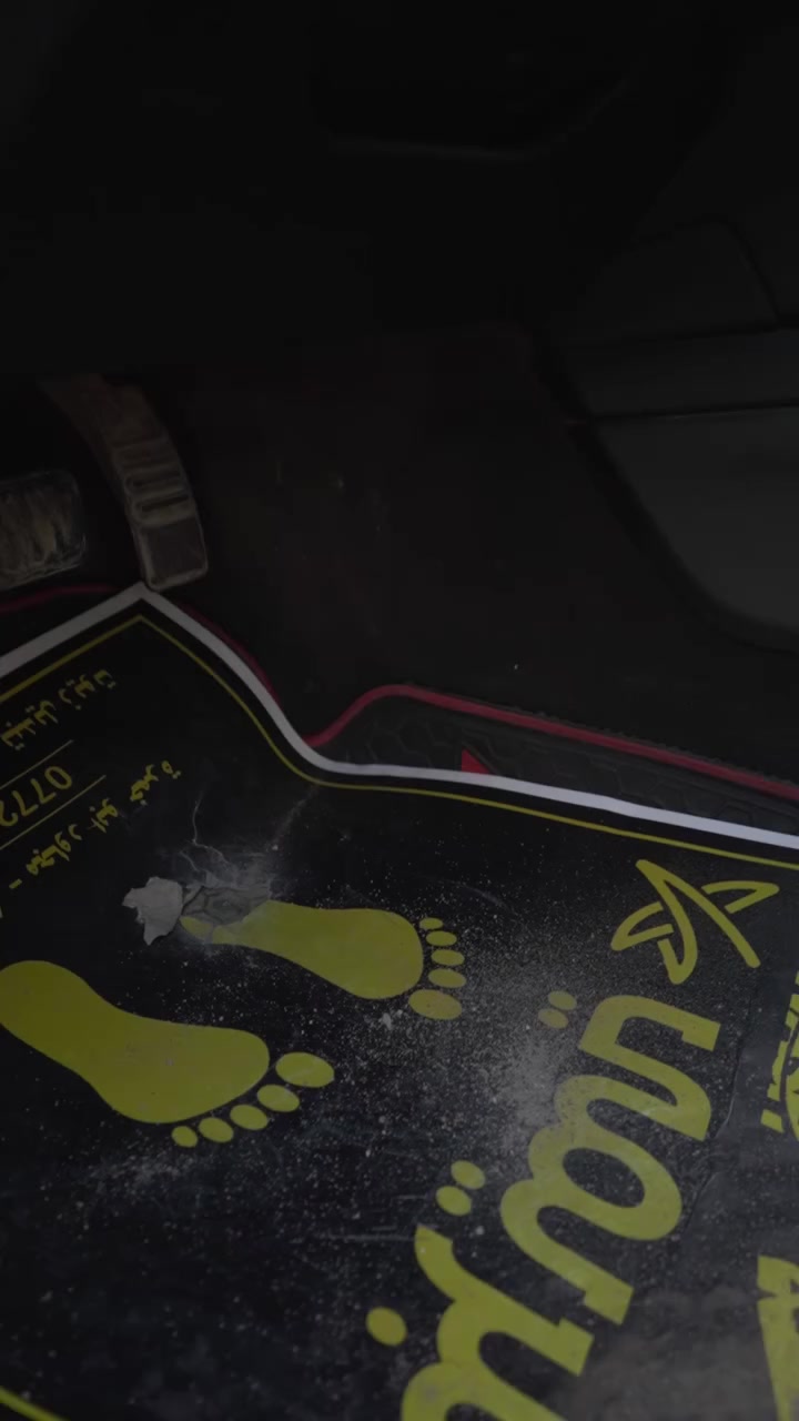 مكنسة سيارة كهربائية 120w تشتغل على جداحه السياره ✨🚏 
#بسعر 25الف دينار 
#يوجد توصيل لكافة محافظات العراق #كسبلور #سيارات #بغداد #العراق


**إذا كنت صاحب هذا الإعلان وتريد حذفه لأي سبب، رجاءا أرسل رسالة إلى الدعم الفني**