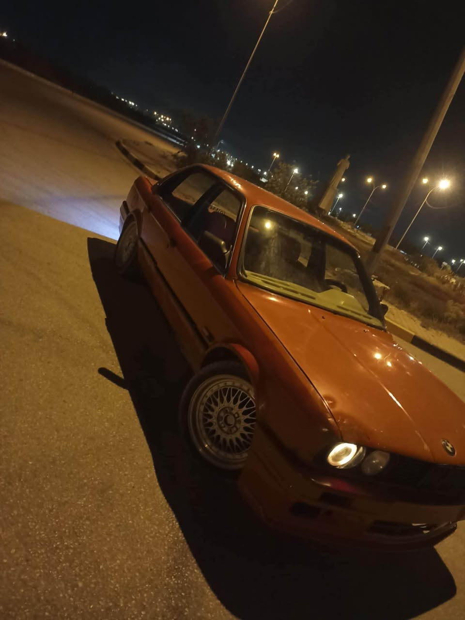للبيع او مراوس ❤️✈️e30
زعره موديل 91سعر 23 وبيهه  مجال بصيط
مكينه V6 وكير ZF  فول نشاط مكينه وكير فول
ولباقي شوف العين  بيهه نواقص بصيطه سنويه صاقطه ب2020بيهه لايت زنون غرفتهه حلوه عضمتهه حلوه راعيهه بل ناصريه متيهه ميطلب عليهه  شي   مكاني بابل حي البكرلي *********** حلة, بابل
