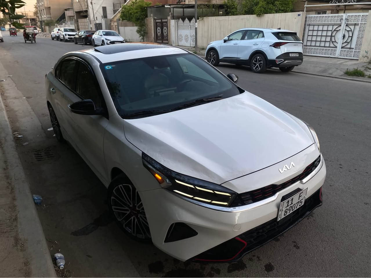 السلام عليكم للبيع 
KIA FORTE GT LIMITED 2024
وارد دخول جديد رقم بغداد
ماشيه 40 مشي امريكا
دخول بصمه ذكي
نظام ترحيب اضويه يدات
تشغيل عن بعد 
بصمة ابواب
حجم المحرك1.6T✈️  
كير دبل كلج (dct)
202 حصان
شاشة كبيرة اندرويد اوتو
 Apple Car Play
سايد بريك بصمه
اوتو هولد Auto Hold
حساس ضغط الاطارات 
 كامره دواره خلفيه 
رادار امامي 
 اشاير في المرايا+رادرات جانبية و خلفيه و اماميه 
حساسات خلفيه
نقطه العمياء
قيادة ذاتيه 
تحديد مسار
مثبت سرعه 
توقف ذاتي
تبريد شاشة + مناخ منفصل  
كشنات جلد تبريد تدفئة 
اشاير بالمري 
لدترحيب 
لد امامي LED
لد خلفي LED
جنطه كهربائي فتح اوتماتيك عند الوقوف خلف سيارة
ويل كب كروم  18
سبايدر خلفي
اوضاع قياده Drive Mode
نظام سبورت sport
 نظام نورملNormal
نظام سمارت Smart
تحكم ستيرن جهتين  
مع شفتات ستيرن رياضي
دركة سبورت مختومه (GT)
 بعد بيهة مواصفات الفول
صور الحادث راسلني واتساب او خاص
مكان السيارة بغداد
160بي مجال
الاستفسار الأتصال او المراسله واتساب
*********** بغداد, العراق
