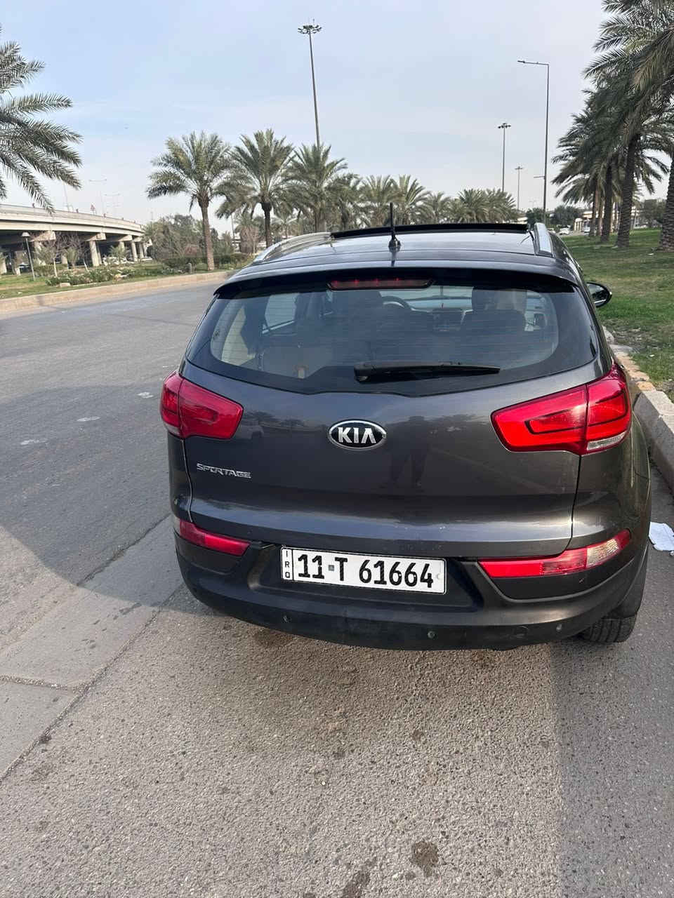 السلام عليكم كيا سبورتاج خليجي 2015 رقم بغداد انكليزي  محرك ٢٠٠٠دوش بانوراما مري شفط تحكم ستيرن بيهة صبغ جاملغ امامي وشي بسيط كلش بهلال الجاملغ الخلفي فقط 
السعر ١٤٢وبيهة مجال بسيط 
للاستفسار الاتصال ***********
بيع او مراوس 
مكان السيارة بغداد الغزالية
