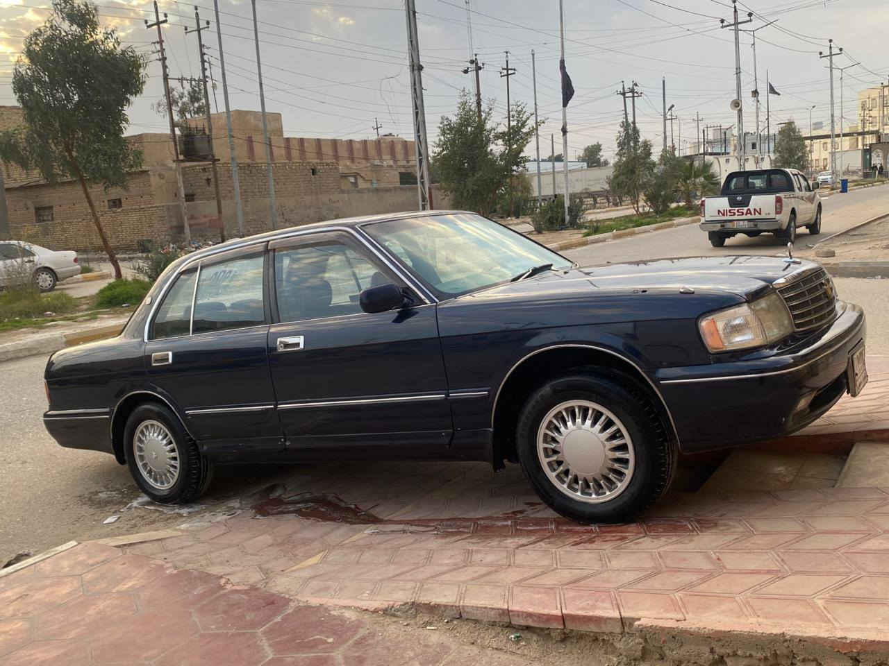 سلام عليكم
ارنب كراون نيلي  
موديل 1993
رقم بصره مشروع وطني لل27
سياره مكفوله كفاله عامه فقط صبغ اثر جراد 
سياره مكفوله كص ونغل جثه العيب الشرعي وضربه وخياس 
سياره جهازه مكينه كير 3000 جدد
حداده جديد 
تخم تاير جدد 
كهربائيّة كله شغله من طول لطول 
سياره جهازه من كلشي  
سياره مال جناي عنوان زبير الدوانم 
سعر «٧٠»او بيها مجال 
رقم هاتف ***********
