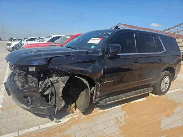 السلام عليكم اخوان تاهو 2021 مواصفات LT السياره في الامارات ابيعها ب كاعها ترهم للعنده كتاب ضباط او مقيم بل امارات حادثه جاملغ امامي صفحه السايق موجوده الصوره بل منشور بدون ايرباك كفاله كير مكينه شاصي حداديه السعر 225 الرقم ***********
