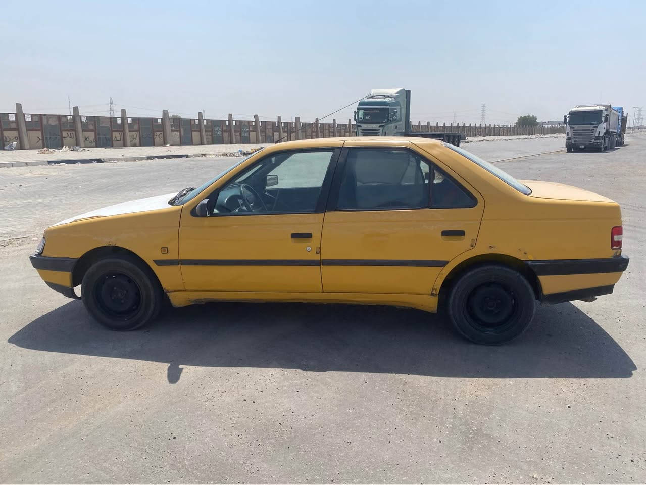 بيجو ٤٠٥ مديل ١٢ 
سعر ١٨ وبيه مجال  
*********** 
بصره ابو صخير البصرة, العراق
