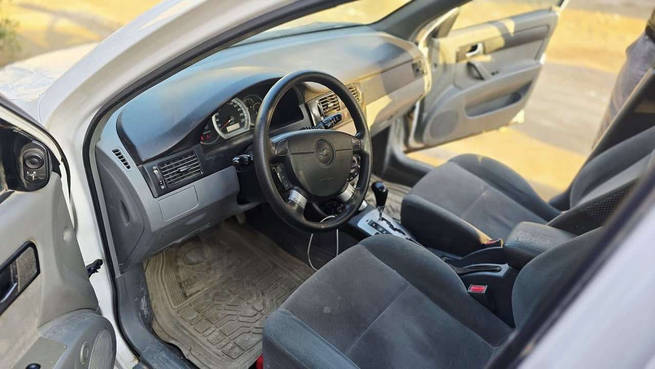 السلام عليكم اوبترا 2011جاهزة كير ومحرك تبريد كلها جاهزة بيها حادث جاملغ خلفي وبيها  صبغ.... 3.قطع... مكان السيارة كربلاء الحر.. 
السعر قفل 70ورقة.... متفيدك اترك بصمه تليق بحضرتك...... الاستفسار ***********
