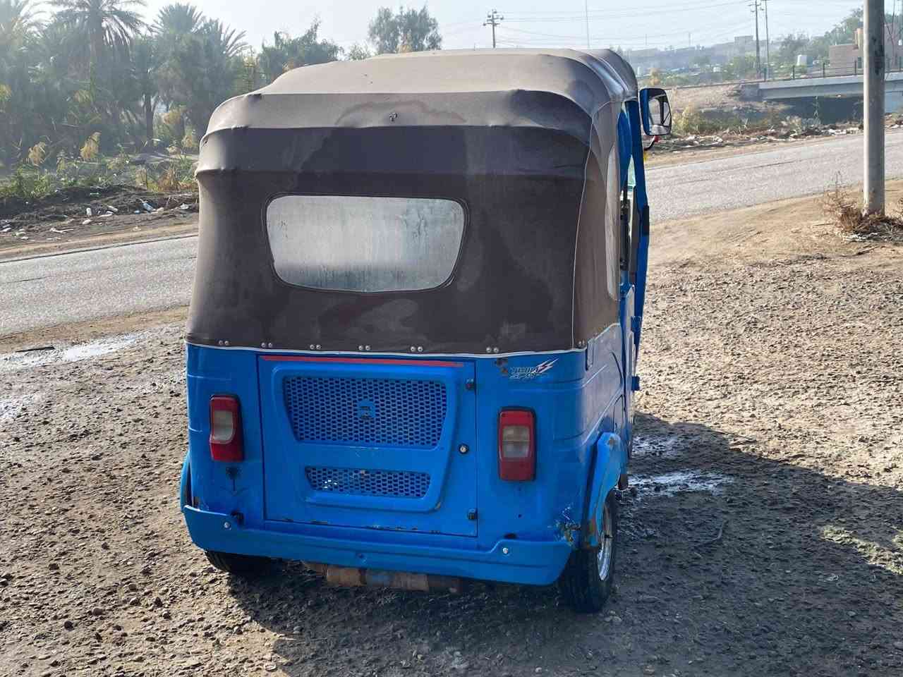 تكتك  زركه موديل 21 اوراق أصولي كاملات مكملات  بيه ضربه بس بالدعاميه الوره ومعمره فقط  رايده ب5500 وبيه مجال شي قليل ***********
