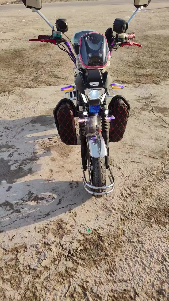 ماطور شحن للبيع جبلي ٢٠٢٥ ((الأخوين)) بعده شركه فول نضافه مستعمل شي قليل فول بصمات سويجات ثنين تشغيل عن بعد مانع سرقه سماعات mb3 نشرات لايتات زنون عالي ناصي دبل إشاره بك لايت ألوان ((٦ باتري )) ٤ سرعات  السعر700 بي مجال  الاتصال7835029050  مكاني الفلوجة حي الشهداء


**إذا كنت صاحب هذا الإعلان وتريد حذفه لأي سبب، رجاءا أرسل رسالة إلى الدعم الفني**