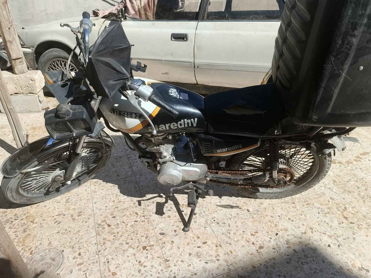 دراجه ايراني ارشه موديل 2021
اوراق دراجه مابيها شي ماعده لعينه نضربت بالحايط دراجه كلشي شغال بيها من اشاير من كهربايات دراجه كامله مكمله سعرها 750 وبيها مجال حك جيه مكاني بالقبله حي لقائم تواصل وتساب فقط ***********

