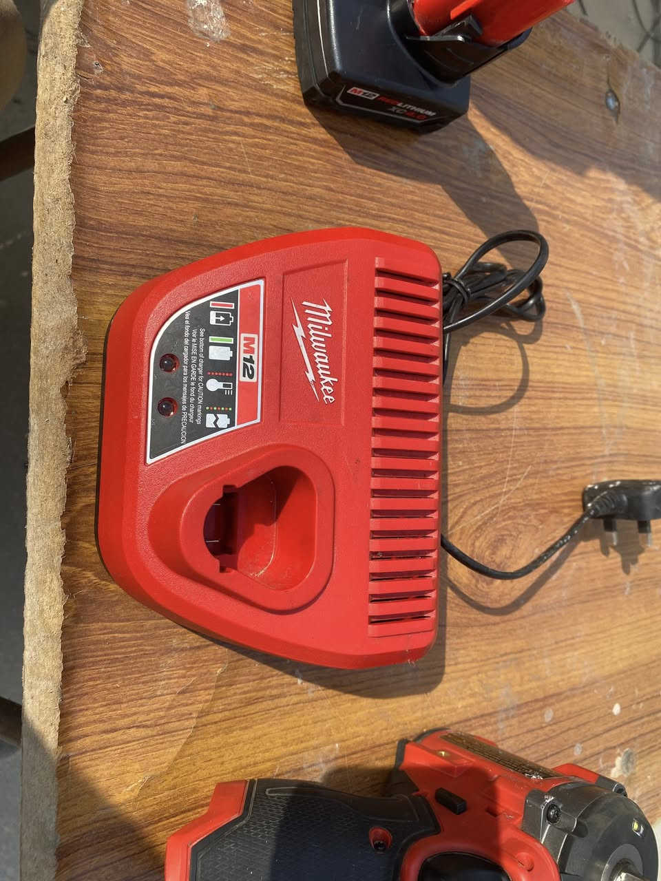 دريل لقمه ميلوكي اصلي مستخدم شي قليل سعره 350 ألف قفل
بغداد. ***********
