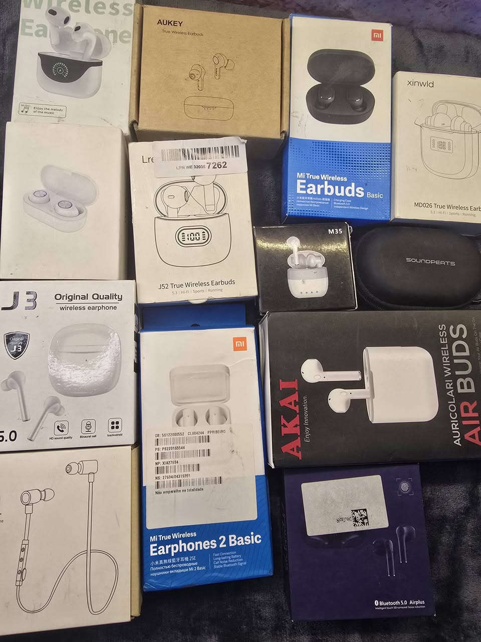 شلعه ایربودات فحم 30 قطعه 3 قطع منهم فقط حافضه .بدون سماعات.سعر 3 الف للقطعه


**إذا كنت صاحب هذا الإعلان وتريد حذفه لأي سبب، رجاءا أرسل رسالة إلى الدعم الفني**