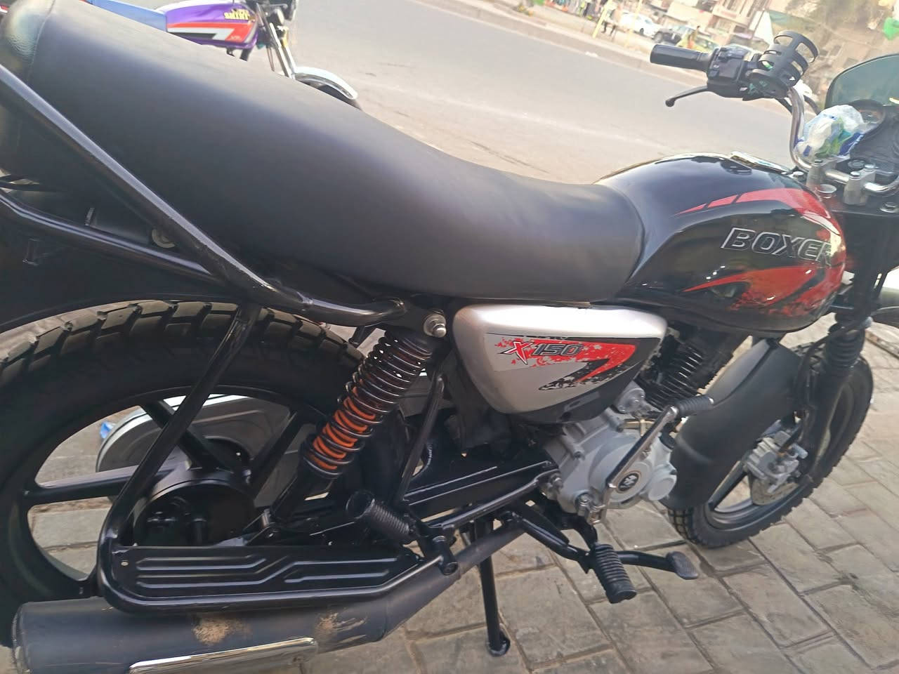 23 كلها جاهزه سلف وهندر دراجه تخبل واحلى من صور سعرها 1250وبيها مجال شراي ولحد يكول أوراقها سكنر مطابق مكفوله من كلشي كلها شهر وطلع فلوسه.. عنوان مدينه صدر *********** بس واتساب بس
