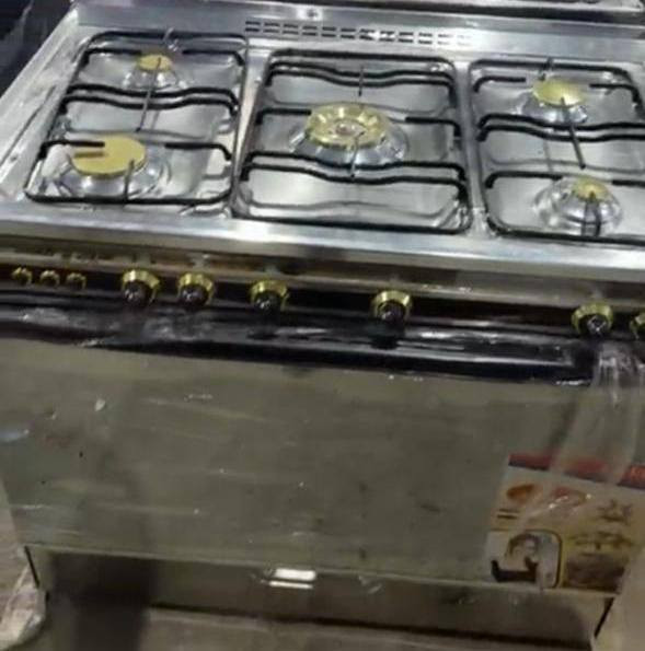 طباخ ابو 5عيون نوعيه كريازي مامستخدم ابد سعر ٣٥٠  مكان دور نفط


**إذا كنت صاحب هذا الإعلان وتريد حذفه لأي سبب، رجاءا أرسل رسالة إلى الدعم الفني**