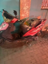 للبيع ماكس وحده طفت كوم حديد ما اعرف شنو بيه مكاني بغداد الحبيبيه 0771...