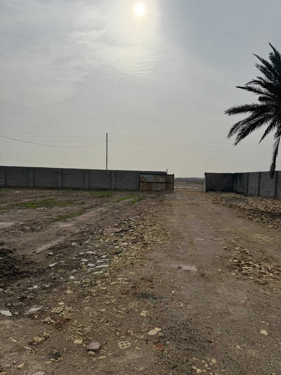 ارض للبيع الجسر الفرنسي مقابيل سكله عكيل وتنزل الهه
المساحه ٣ دوانم 

مسيجه بالكامل 

ويوجد بيهه بيت 

تفاصيل اكثر اتصل ***********
