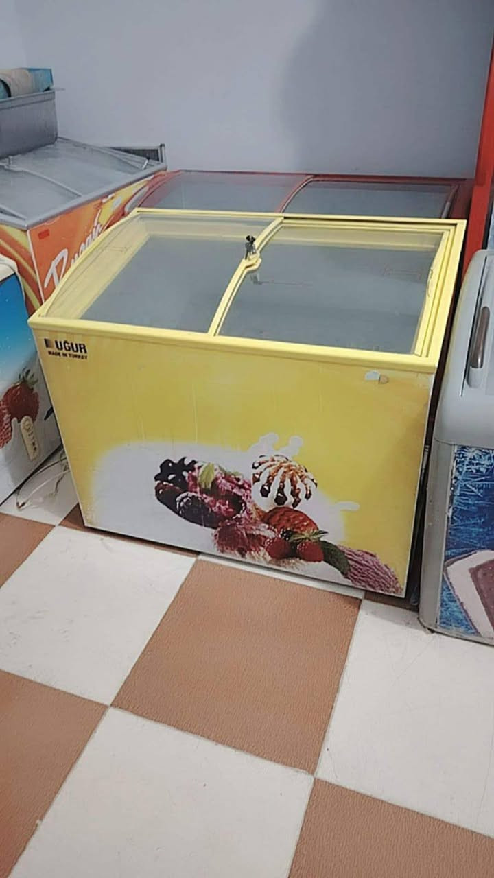 عارضات بطحيه ايكور تركي الاصلي كلش حلوات الله شاهد لاستفسار أكثر تصال بلرقم ***********
