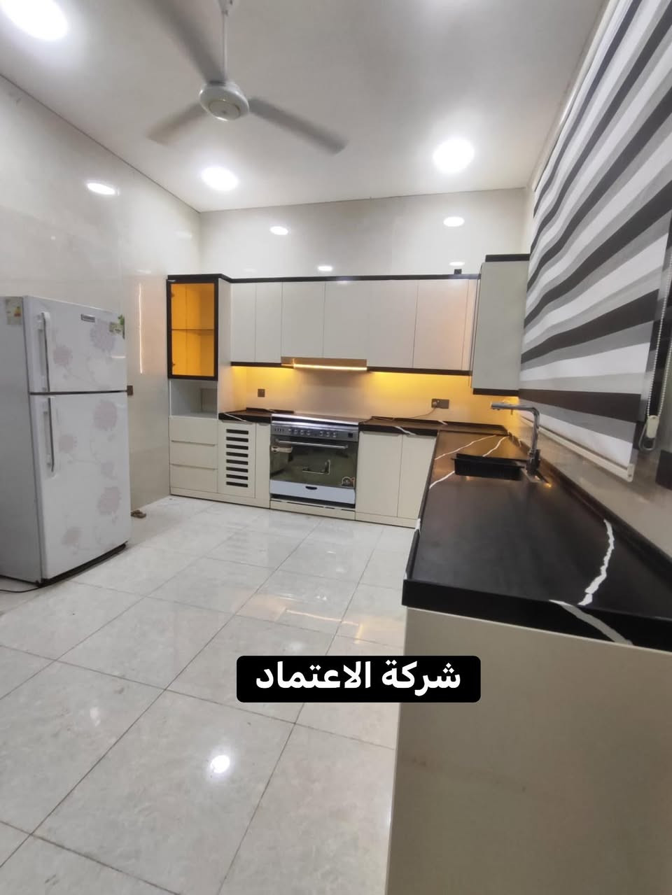 هل انت تبحث عن الجمال والمتانة والضمان الحقيقي نحن عنوان لذالك :
#الاعتماد الشركة الاولى في العراق في هذا المجال 
 #يوجد لدينا كادر هندسي متخصص في تصميم المطابخ  التركية الايطالية الأسبانية اضافة الى المطابخ الملكية 
#يتوفر جميـع القياسات لجميــع المطابـخ.
( الوان الخشب معالجة حراريآ  خشب مضاد للرطوبة والغبار )
#ضمان حقيقي لمدة 5 سنوات 
#يتوفر
اكثر من 2000 لون لابواب الخشب HDF
سطح الكاونتر اكثر من اختيار 
مرمر صناعي 
كرانيت
مرمر طبيعي كوارتز
#العنوان
بغداد السعدون ساحة النصر  شارع تونس 
#ليس_لدينا_فرع_اخر
للحجز والاستفسار يرجى مراسلة الصفحة او الاتصال 
الادارة والكادر الهندسي
 0770 950 4859
 0780 026 5232
ادارة العمل 

0770 250 2840
0750 932 2950
كادر النقل والتثبيت 

***********
