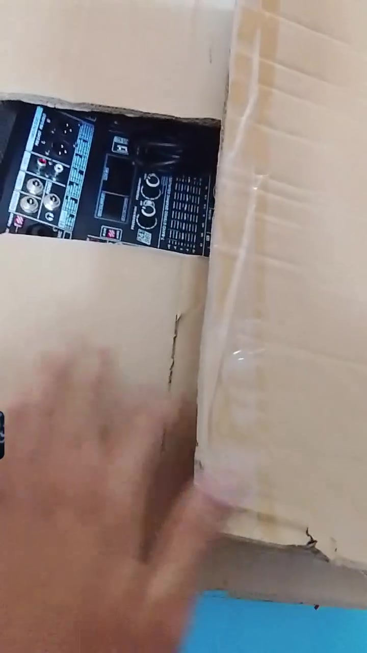 السلام عليكم ورحمه الله وبركاته 🔊🎛️🎚️🎤
/// جهاز  جديد  جديد مستخدم  مره  وحده  فقط ///

{ للبيع او مراوس بجهاز  داينكور} (1️⃣0️⃣0️⃣0️⃣) {باور } 

الجهاز يتحمل يشغل {6️⃣} بدون اي ضغط أوعلى الجهاز  

يستخدم للمجالس بدون ذاكر فقط رادود أو خطيب الجهاز 

{1️⃣2️⃣}  (چنل ) تحكم  شاشه  ربط بلوتوث / اواكس
 
الجهاز مستخدم مجلس واحد فقط 

جديد نضافة الجهاز ( 99٪100) 

للتواصل📞📲{ *********** }
