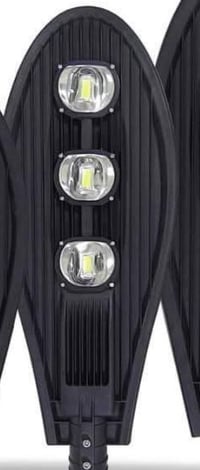 بلوجكتر انارة ابيض لد مثل ماموضح بالصورة للبيع والشراي يتصل07751247850