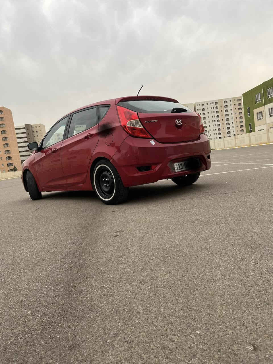 مرخصت الادمن
السلام عليكم 
اكسنت 2014 امريكي السياره جاهزه خير من الله مكينه كير 
رقم بغداد بسمنه 
حادث امريكا بنيد ومصلح بارد نفسه والسياره بيها بارد مثل مموضوح  بالتصوير ونص الباب الخلفيه مصبوغه والدوسه الجوها مثل مموضح بلسونار موجود بالصور 
صدر كامل من كلشي حتى درايم شفتات جديد خلفي و امامي كله وكاله قبل شهر شديته 
السعر 92$ ورقه 
مكانها بغداد / بسماية 
***********
