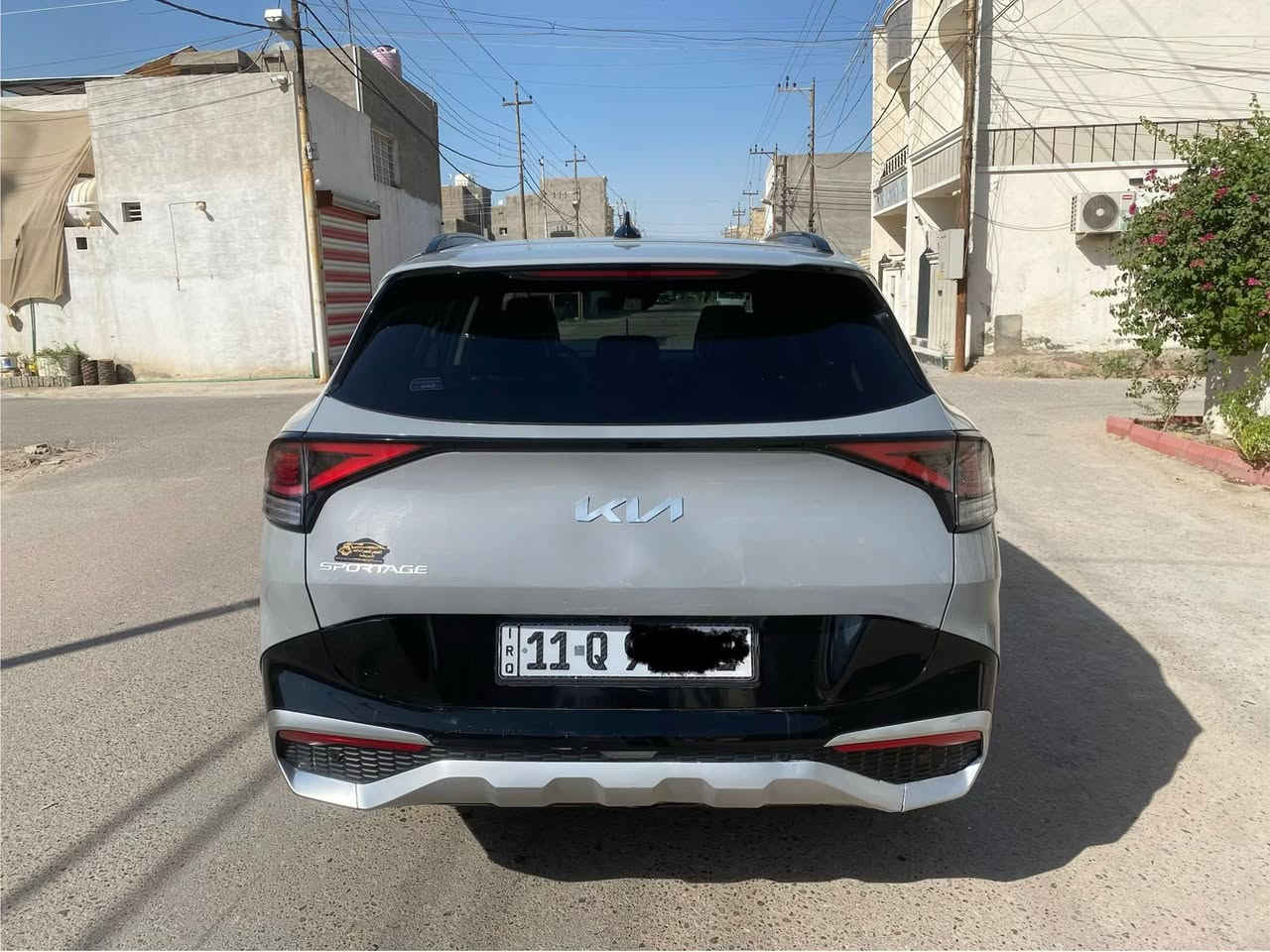 سبورتج SX 2024
سمنتي لون مميز
فووول ١/١
محرك 2500
فوول بانوراما + فتحة سقف
* شاشتين متصلة مقاس 12.3 إنج
ابل كار بلي ، اندرويد اوتو
* نظام ملاحة مدمج
* كاميرات خلفية
* حساسات أمامية وخلفية
* مثبت سرعة ذكي (Smart Cruise Control)
* نظام المحافظة على المسار
* نظام تجنب الاصطدام الأمامي
* تشغيل عن بعد (Smart Key)
* جنطة كهرباء
* مقاعد جلد SynTex
* مقعد السائق كهربائي + خزن ميموري
* سايد بريك بصمة … وبعد بيها مواصفات
حادثها جدا بسيط صور الحادث مرفقة
رقم الشاصي 5XYK43DF7RG228114
السيارة بالواقع بعد احلى

العنوان بغداد الدورة ***********
