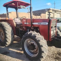 تركتر 2013 نضيف بأسمي مابي اي عيب كير محرك شرط للاستفسار 07801614881