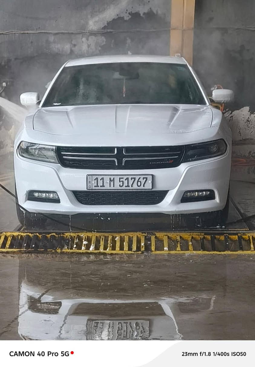 سلام عليكم ورحمة الله وبركاته جارجر ١٩لبيع سياره بسمي بيه نص جاملغ خلفي وباب مبدل شبر بنيد بارد سياره كامله حداديه تبريد تخم تاير السعر ١٩٥ وبيه مجال عنوان بغداد ***********
