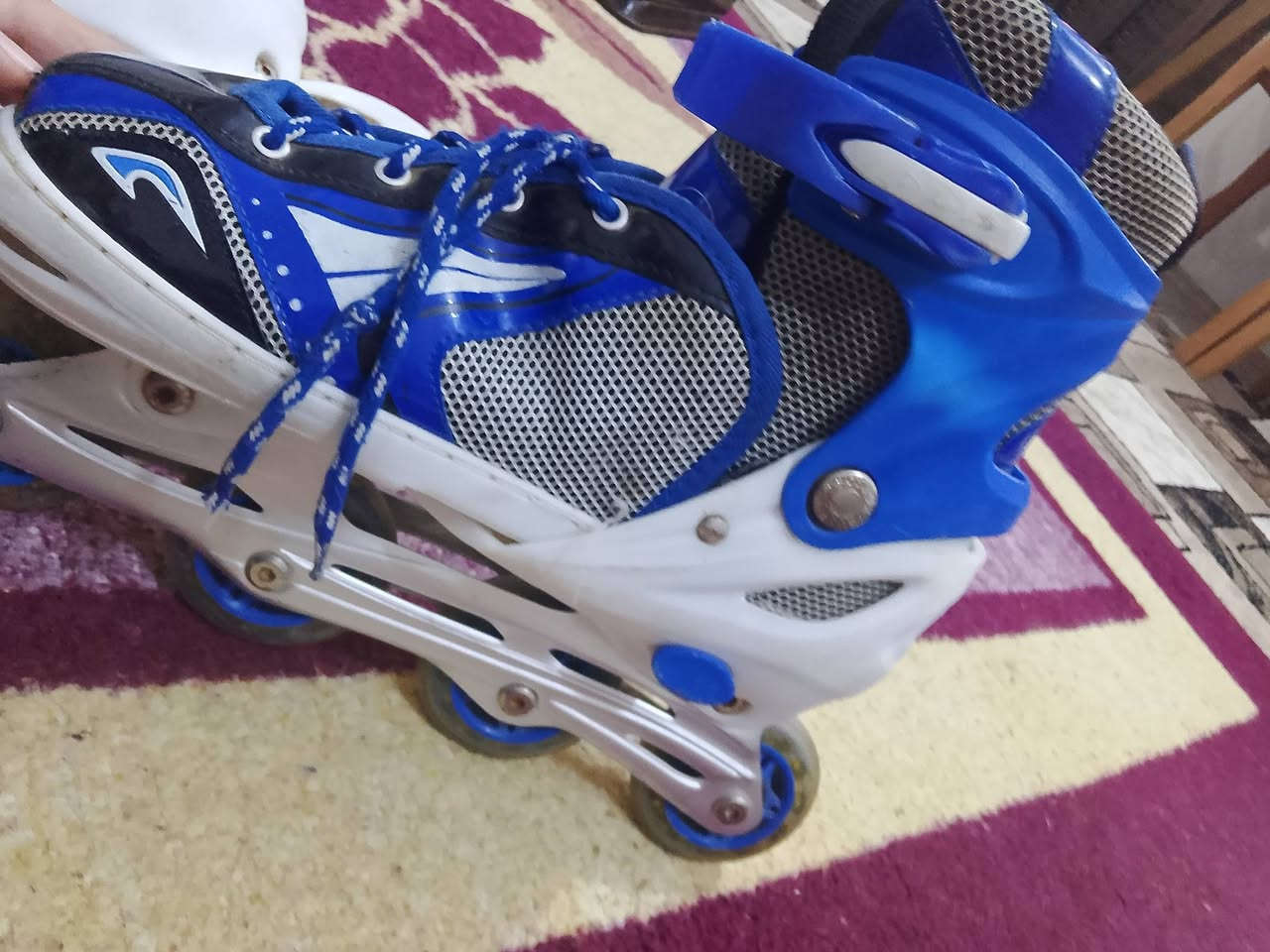 سلام عليكم
سكيت رياضي لون الازرق مستعل (يتكبر*يتصغر) السعر20 وبي مجال


**إذا كنت صاحب هذا الإعلان وتريد حذفه لأي سبب، رجاءا أرسل رسالة إلى الدعم الفني**