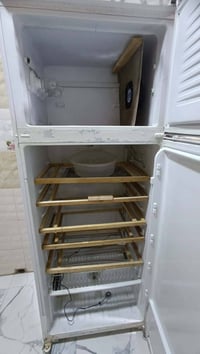 فقاسة بيض • ٣٢٠ بيضة • توصيل الموصل