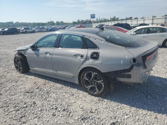 شـــــــــــــــــــركة مـــايباخ 
بأدارة علي عباس الخُزاعي 
وجهتك الأولى لأستيراد وتصدير السيارات

كيا كي فايف موديل 2025
جي تي لاين حاليا بدبي 
واصل للبصره مصلح وجاهز بسعر ب165 قفل بدون كمرك 
يمكن ادخالها بكتاب شهداء

الديوانية . حي الجزائر . شارع البستان
📞 *********** 
📞 ***********
