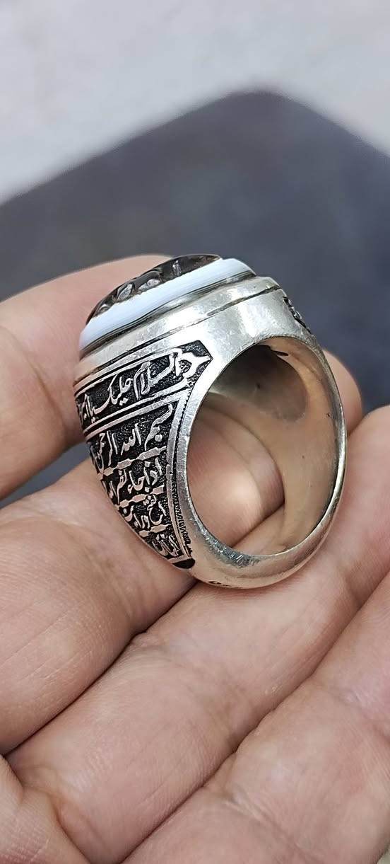 جزع مخطوط صياغة يدوية ثقيلة


**إذا كنت صاحب هذا الإعلان وتريد حذفه لأي سبب، رجاءا أرسل رسالة إلى الدعم الفني**