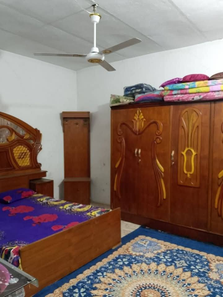 بيت للبيع مساحه 200 سقف عكادة بناء جديد
ارضيه سيراميك
السعر 25 
العنوان منطقة البيضاء قرب لانوار للاستفسار ***********
